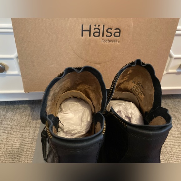 Halsa footwear Dana ankle bootie - Picture 9 of 15